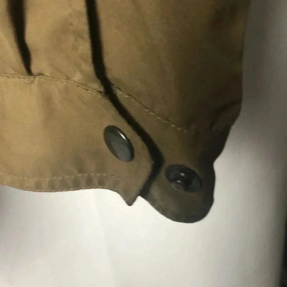 DISNEY AUTHENTIC DISNEY  POLY-NYLON. MENS JACKET SIZE XLARGE WITH DWARFS - Picture 9 of 15